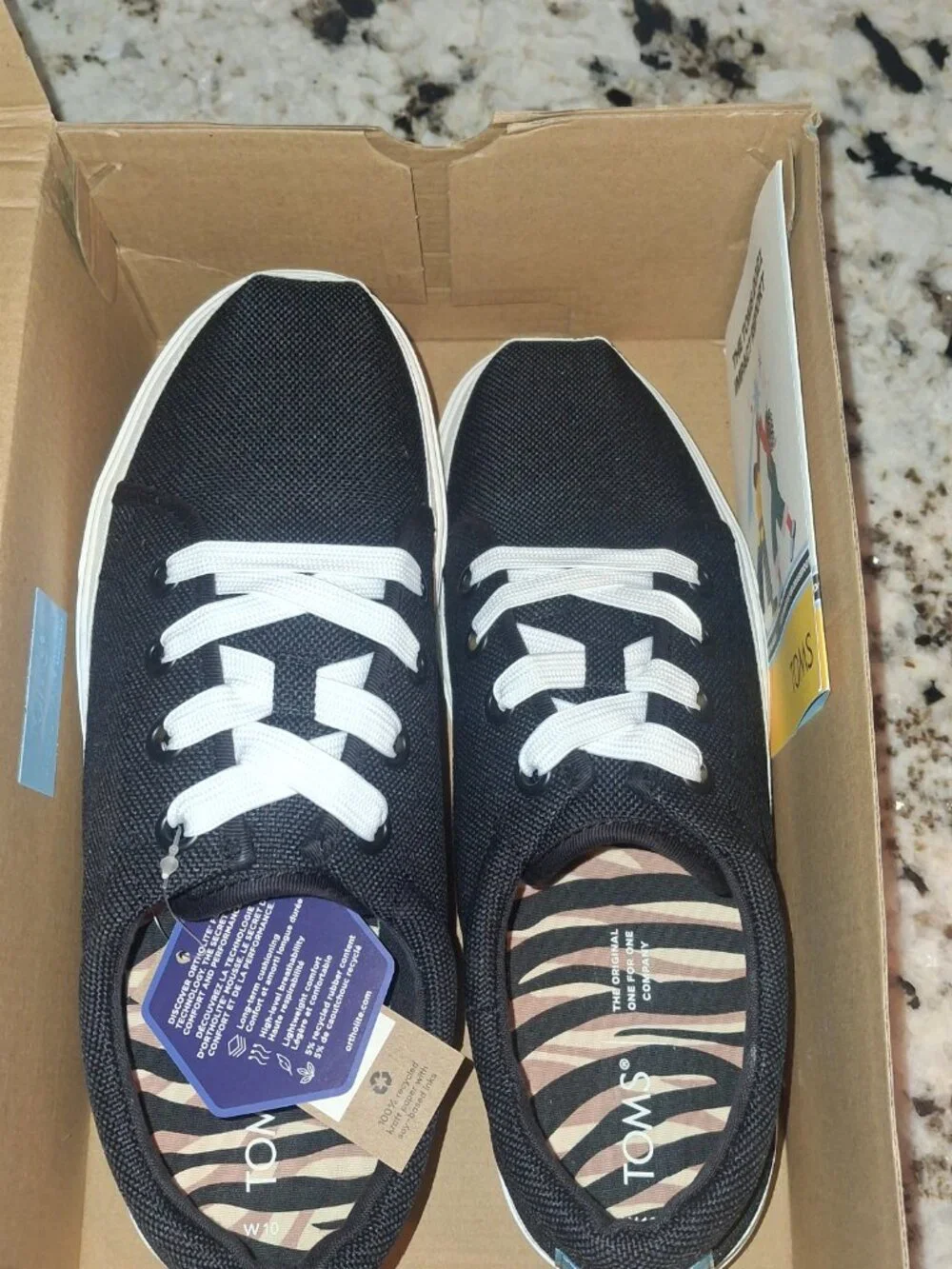 NIB womens TOMS black canvas chunky sole lugs size 10